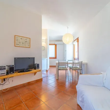 Holiday home Casa Lantana By Searly Rena Majore